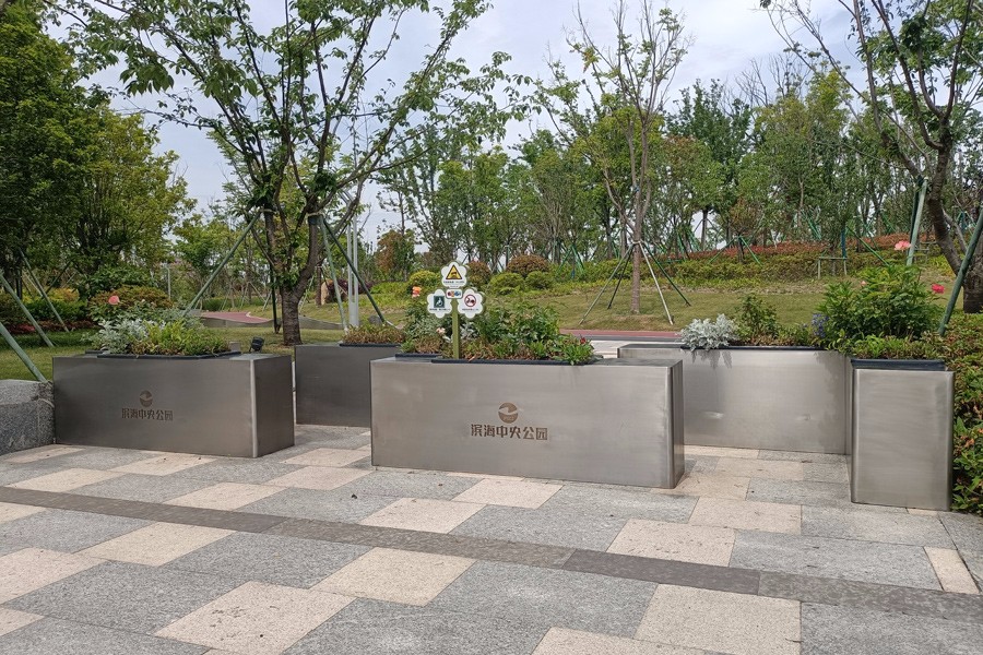 1716430686996459.jpg 花箱